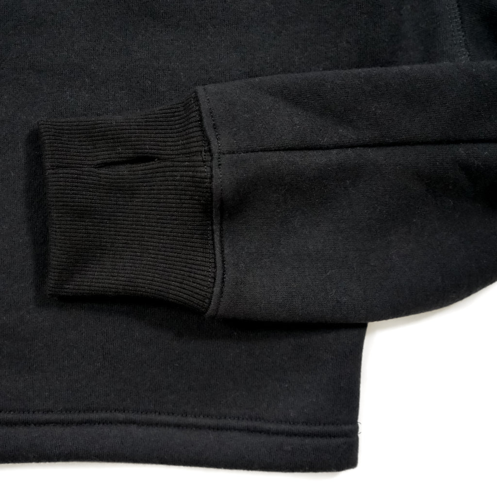  black sleeve with a thumb hole